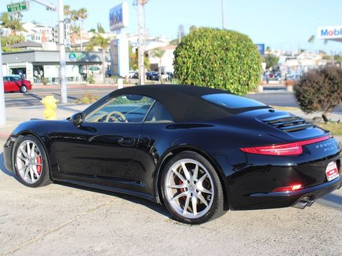 Used 2014 Porsche 911 Carrera 4S AWD/4WD image 13