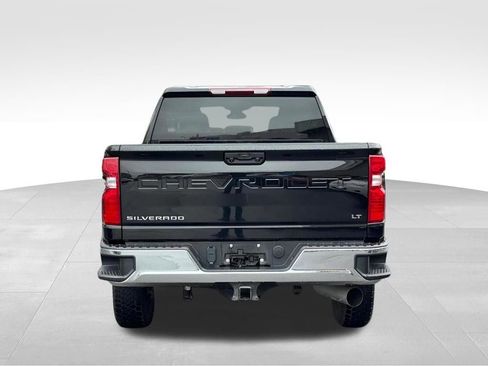 Used 2024 Chevrolet Silverado 2500 LT image 8