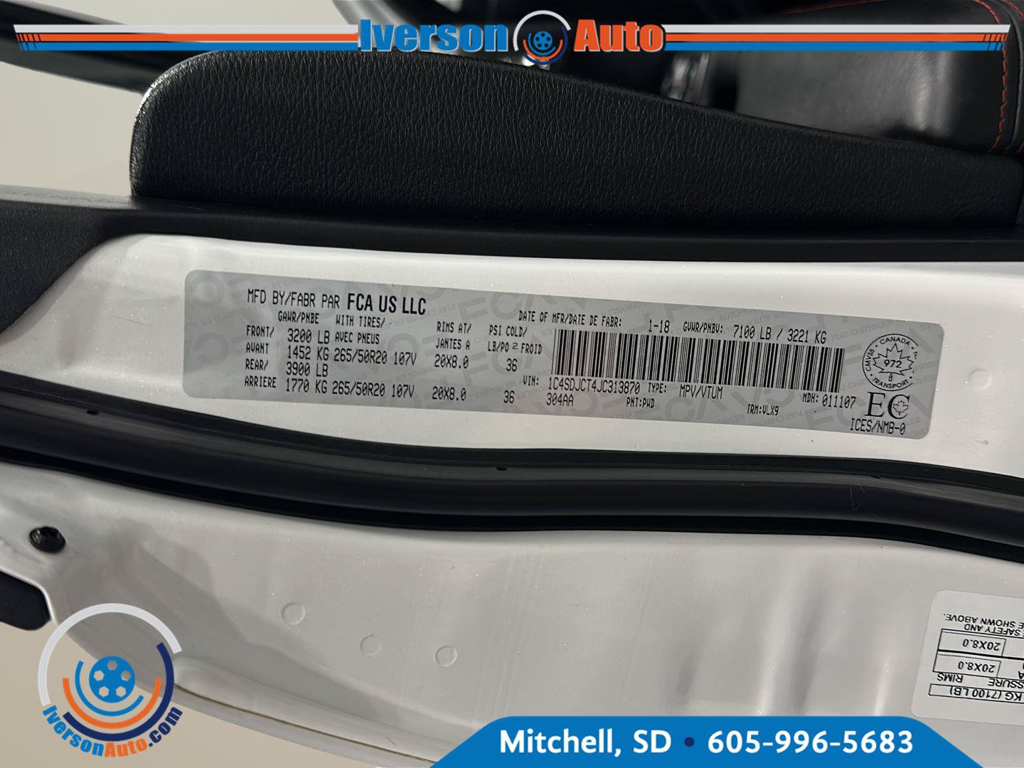 Used 2018 Dodge Durango R/T w/ Blacktop Package AWD/4WD image 12