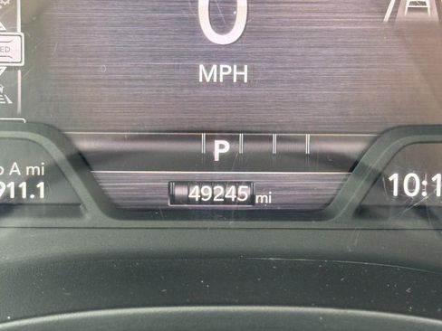 Used 2025 RAM 1500 Laramie AWD/4WD image 21