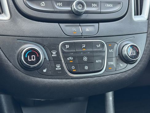 Used 2023 Chevrolet Malibu LT FWD image 8