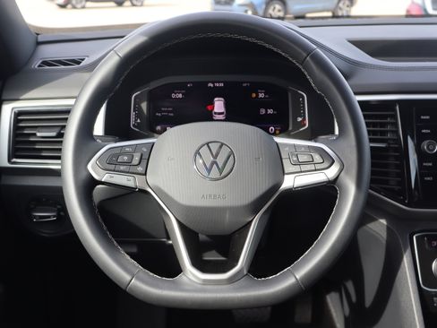 Used 2023 Volkswagen Atlas Cross Sport SE FWD image 15