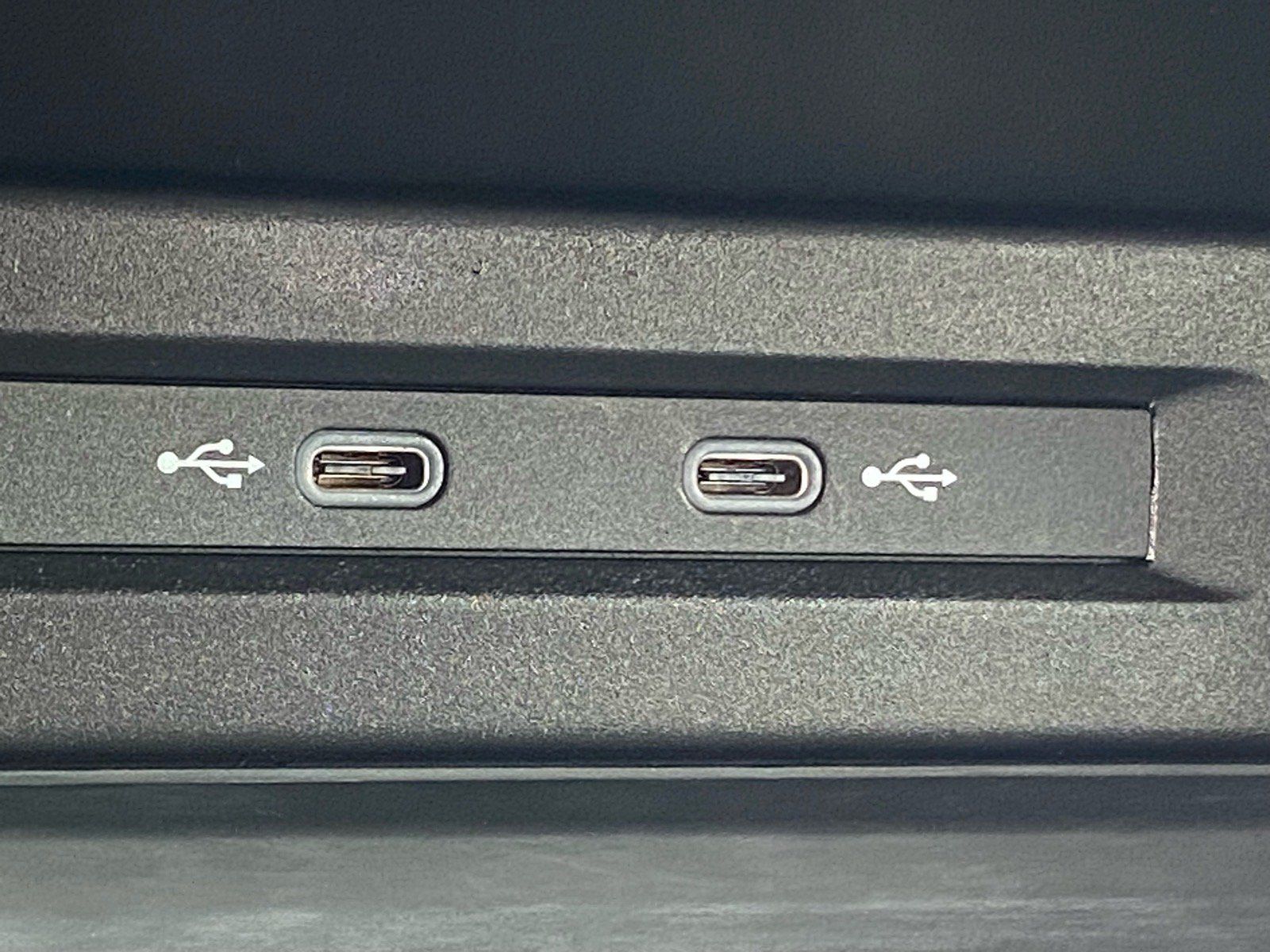 Certified 2023 Volkswagen Tiguan SE w/ Panoramic Sunroof Package FWD image 18