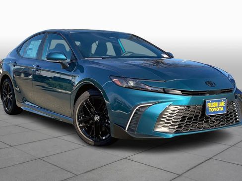 New 2026 Toyota Camry SE image 2