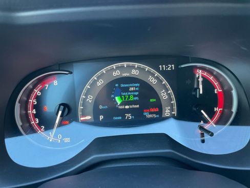 Used 2025 Toyota RAV4 XLE image 42