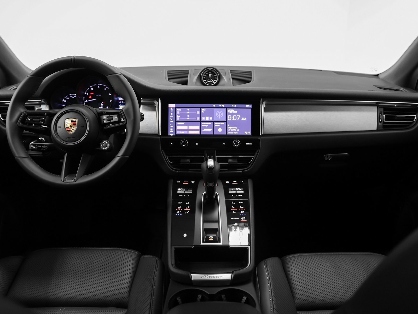 Certified 2026 Porsche Macan AWD/4WD image 32