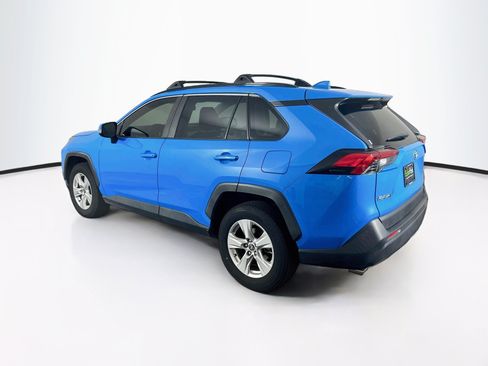Used 2020 Toyota RAV4 XLE w/ Convenience Package FWD image 5