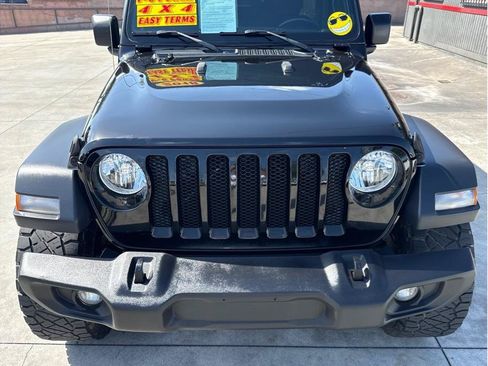 Used 2018 Jeep Wrangler Unlimited Sport S AWD/4WD image 10