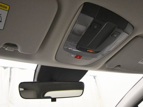 Certified 2025 Kia Sportage EX image 31