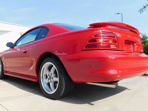 Used 1995 Ford Mustang GT RWD image 16