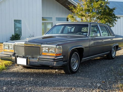 Used 1988 Cadillac Brougham image 14