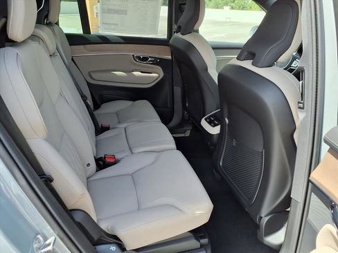 New 2026 Volvo XC90 B6 Plus w/ Protection Package Premier image 10