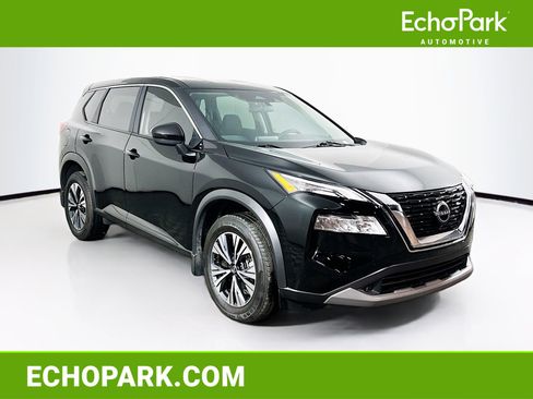 Used 2023 Nissan Rogue SV image 1