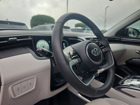 Used 2024 Hyundai Tucson Limited image 10