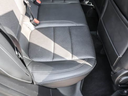 Used 2021 Buick Encore GX Essence w/ Experience Buick Package image 37