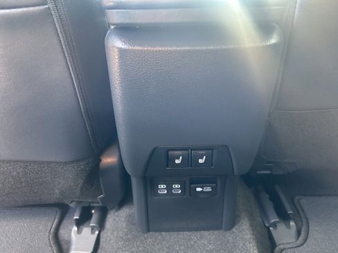 New 2026 Toyota Prius Plug-In Hybrid image 29