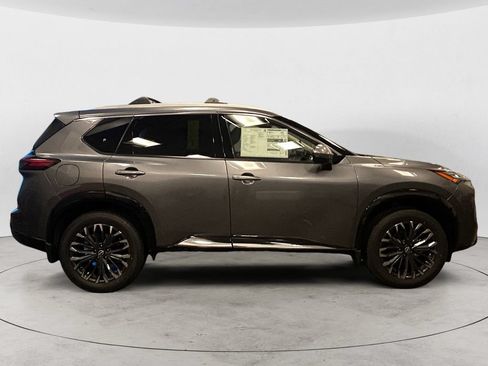 New 2026 Nissan Rogue Platinum w/ Platinum Premium Package AWD/4WD image 6