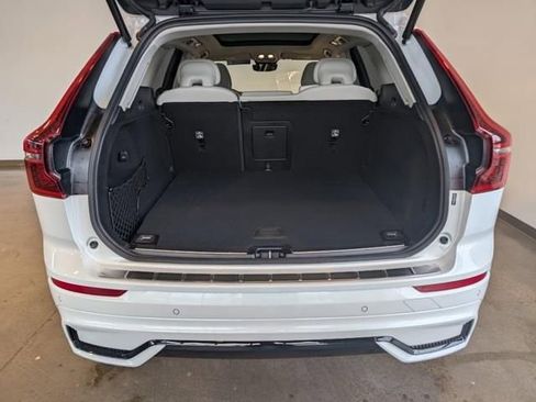 New 2026 Volvo XC60 T8 Ultra w/ Protection Package Premier AWD/4WD image 5