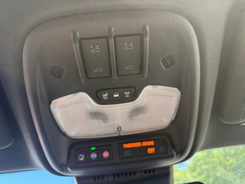 New 2026 Chevrolet Colorado ZR2 w/ Technology Package AWD/4WD image 20