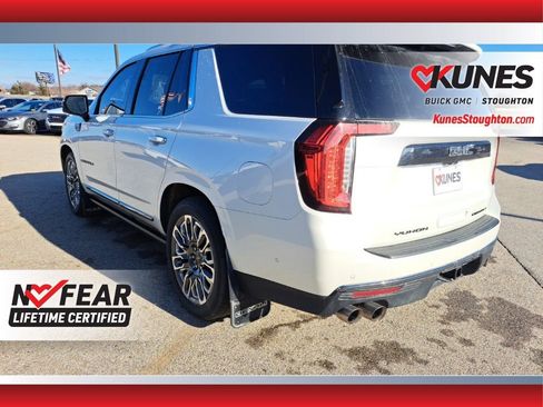 Used 2023 GMC Yukon Denali Ultimate w/ LPO, Floor Liner Package image 8