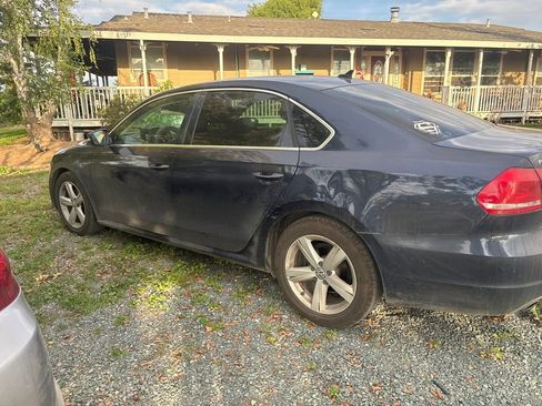 Used 2014 Volkswagen Passat 2.5 SE image 4