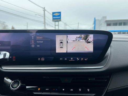 Certified 2025 Buick Envision Preferred image 27