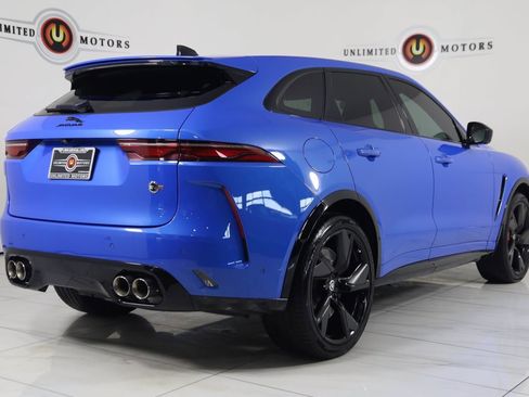 Used 2024 Jaguar F-PACE SVR image 3