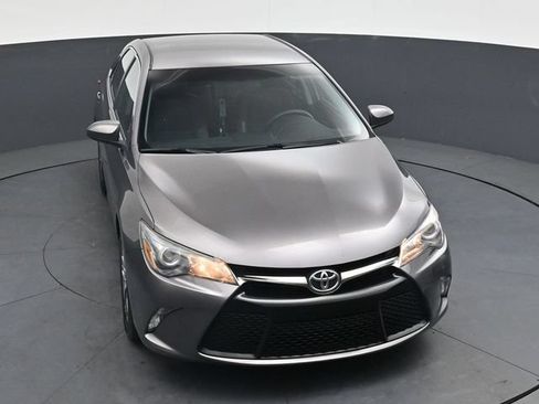 Used 2017 Toyota Camry SE FWD image 34