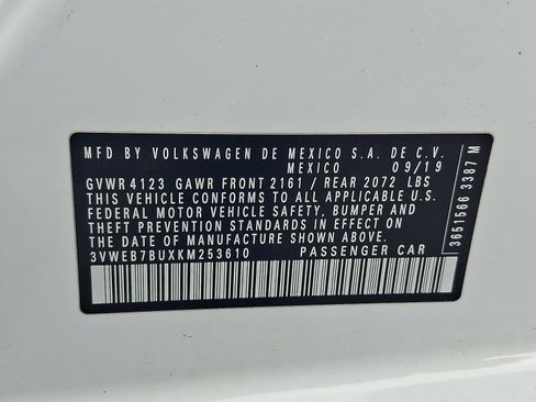Used 2019 Volkswagen Jetta SEL w/ Cold Weather Package FWD image 26