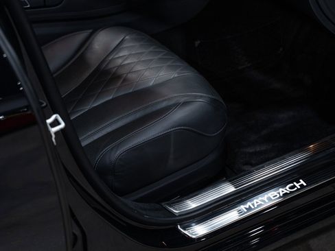 Used 2018 Mercedes-Benz Maybach S 560 4MATIC image 43