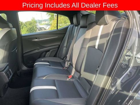 Used 2025 Toyota Camry SE FWD image 16
