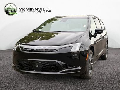 New 2027 Chrysler Pacifica Limited w/ S Appearance Package