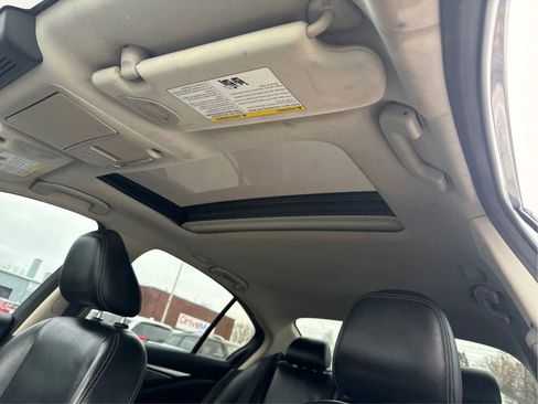 Used 2017 INFINITI Q50 Red Sport 400 image 23