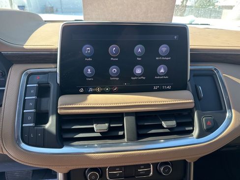 Used 2021 Chevrolet Tahoe Premier w/ Premium Package image 27