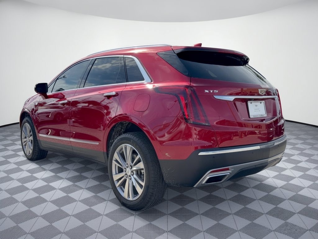 Used 2024 Cadillac XT5 Premium Luxury FWD image 3