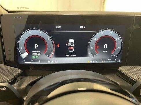 Used 2025 Nissan Kicks SR image 16