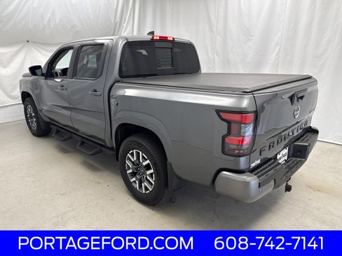 Used 2024 Nissan Frontier SL w/ Technology Package AWD/4WD image 5