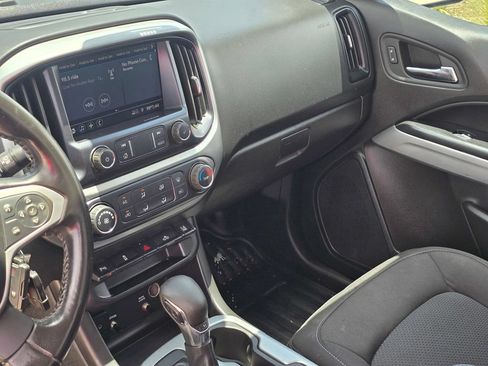 Used 2022 Chevrolet Colorado LT w/ Fleet Safety Package RWD image 22