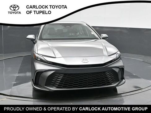 Used 2026 Toyota Camry SE image 6