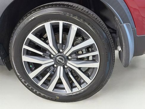 Used 2023 Nissan Kicks SR w/ SR Premium Package image 32