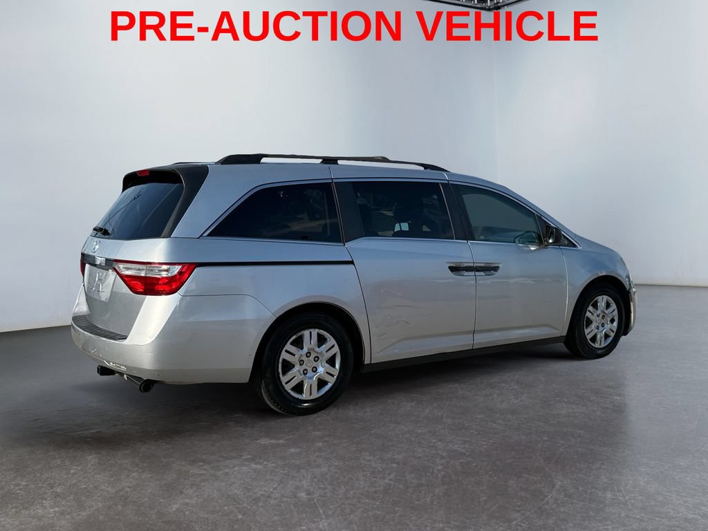 Used 2011 Honda Odyssey LX image 3
