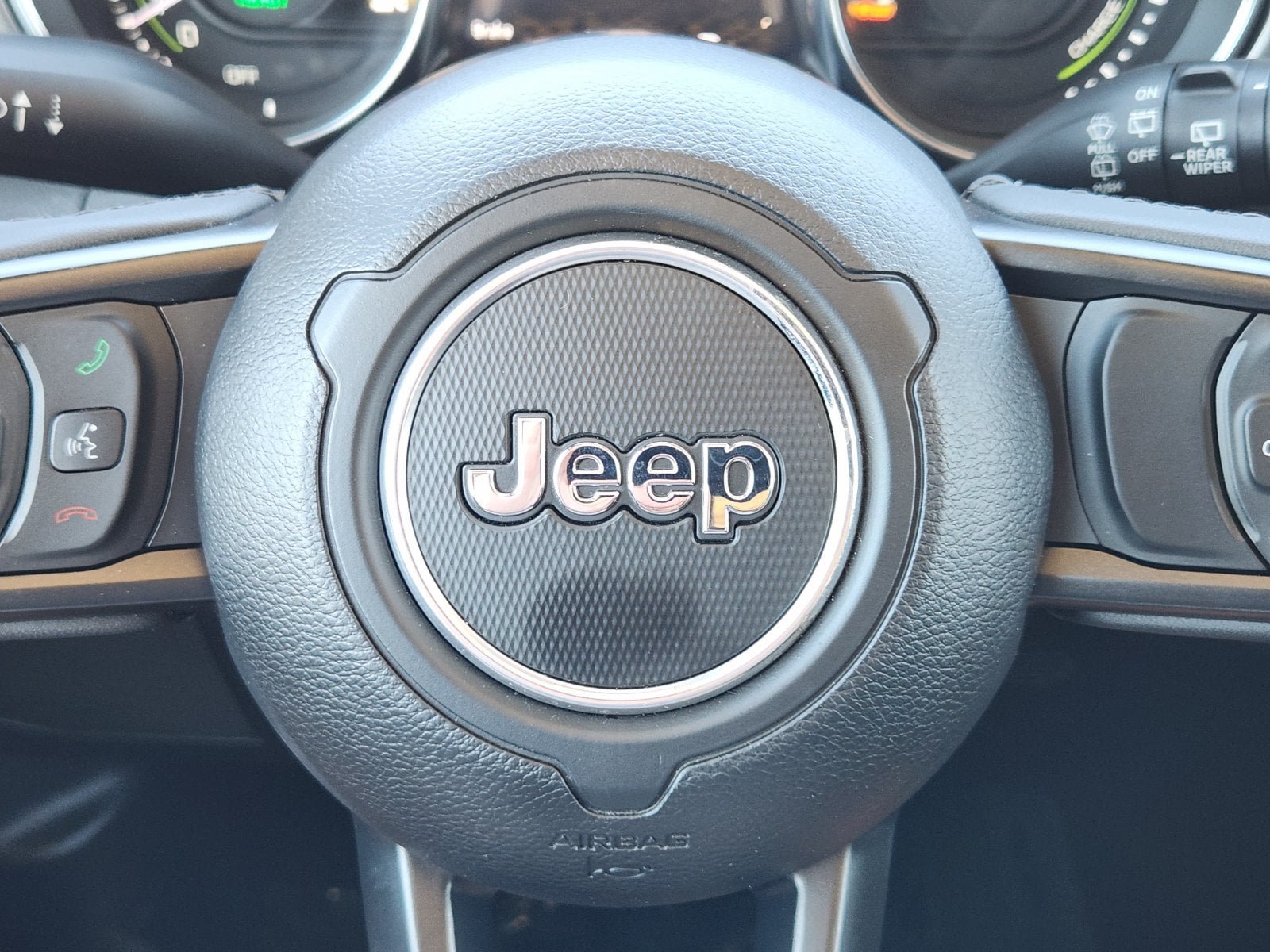 Used 2023 Jeep Wrangler Unlimited AWD/4WD image 37
