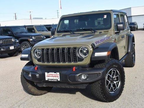 Used 2026 Jeep Wrangler Unlimited Rubicon AWD/4WD image 12