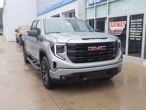 Used 2025 GMC Sierra 1500 Elevation w/ Preferred Package AWD/4WD image 2