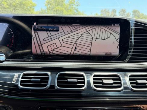 New 2026 Mercedes-Benz GLS 580 4MATIC image 25