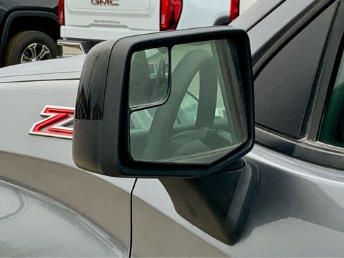 Used 2022 Chevrolet Silverado 1500 RST w/ LPO, Blackout Package image 19