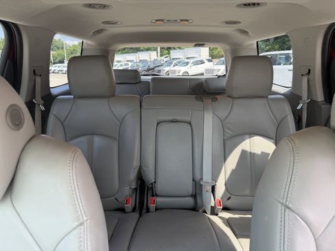 Used 2013 GMC Acadia SLE FWD image 15