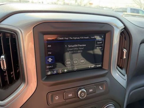 Certified 2024 Chevrolet Silverado 1500 Custom image 18