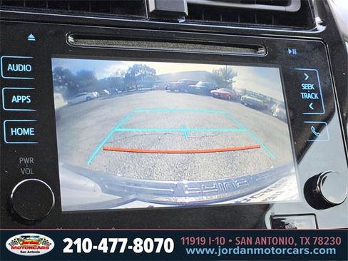 Used 2018 Toyota Prius Three image 21