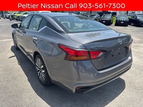 Certified 2025 Nissan Altima 2.5 SV FWD image 5